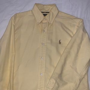 Men’s Ralph Lauren long sleeve button up shirt. Gently used in size small.